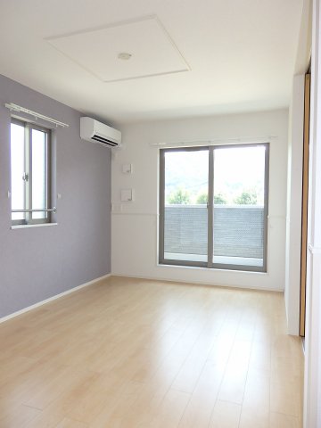 居室・リビング　居間です