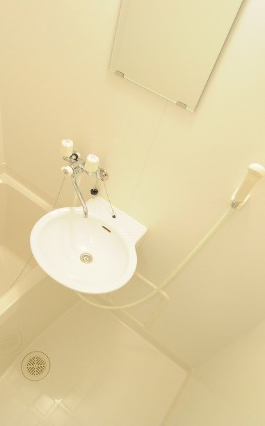 洗面設備　別号室の写真となります