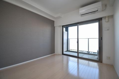 居室・リビング　室内