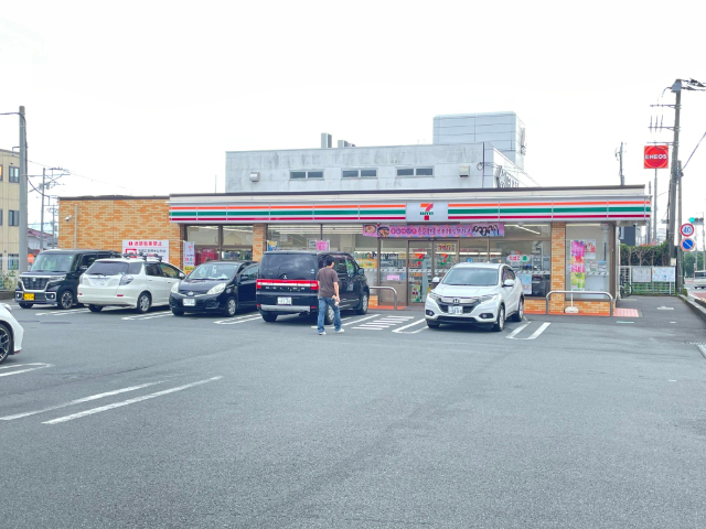 コンビニ　セブンイレブン沼津大岡西店（コンビニ）まで404m