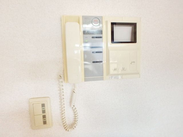セキュリティ　★モニター付きインターフォン★