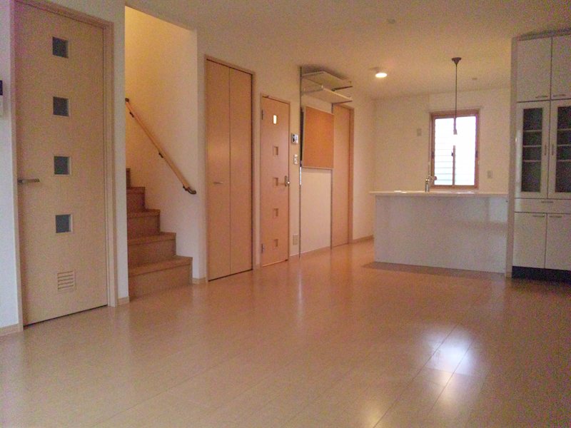 居室・リビング　使いやすい形の為、レイアウトを楽しめます♪