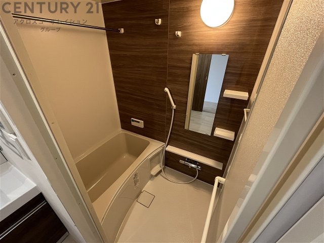 バス・シャワールーム　浴室乾燥・追い炊き機能付きのバスルーム♪