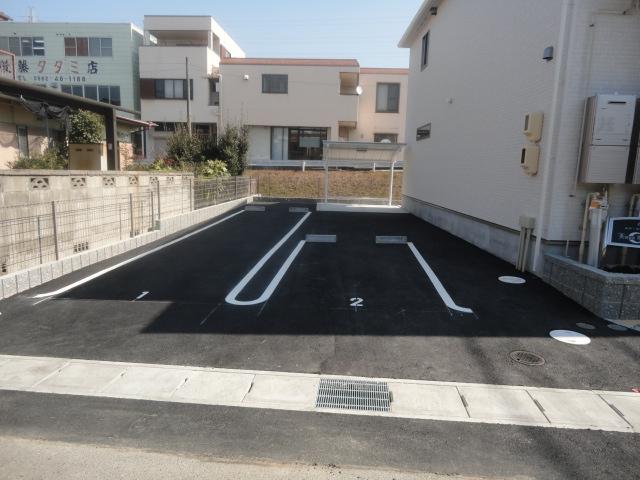 駐車場　外観写真（昼）