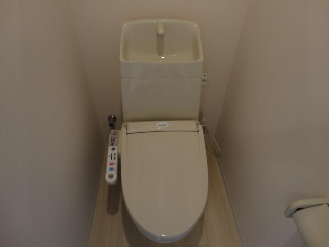 トイレ　シャワー付トイレ
