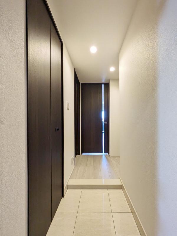 玄関　物件の画像6