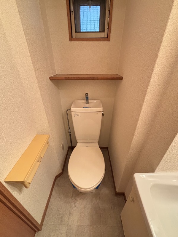 トイレ　８０５号室　写真