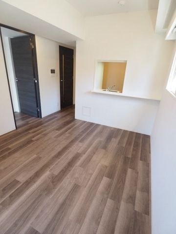 居室・リビング　※全て別号室のお写真。内装等参考にしてください。