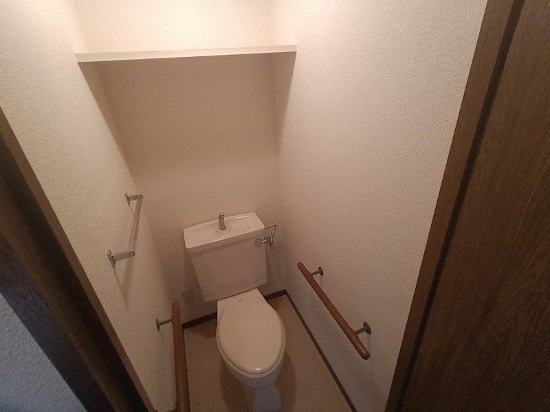 トイレ　別号室参照