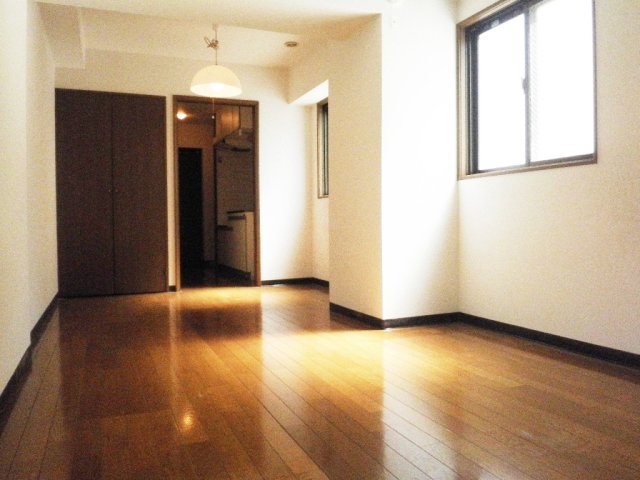 居室・リビング　※別部屋写真
