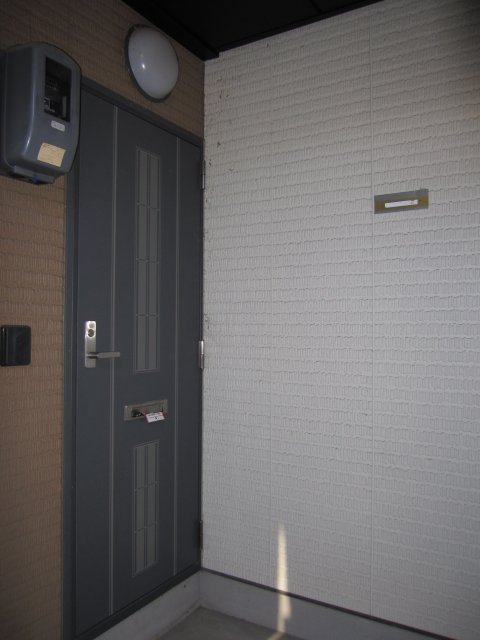 玄関　同物件別室です