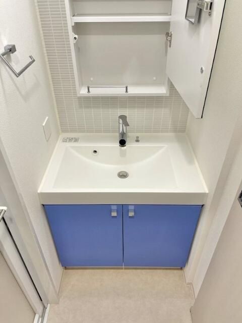 洗面設備　写真は同タイプ住居です