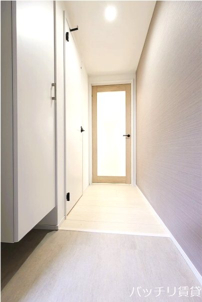 玄関　同型イメージの為、現状を優先致します。