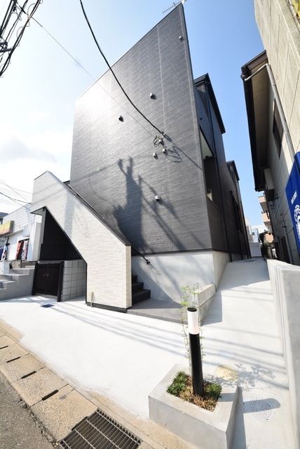建物外観　現地待ち合わせ歓迎♪お問合せはタウンハウジング蘇我店まで！