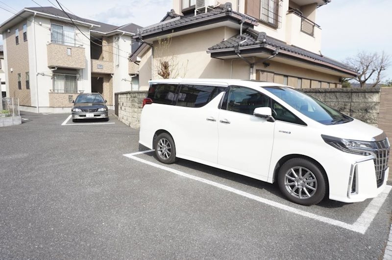 駐車場　駐車場（空き状況要確認）