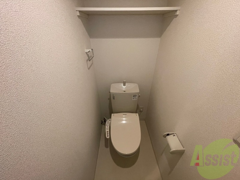 トイレ　こちらはトイレです。清潔感があり、安心して使用できます。