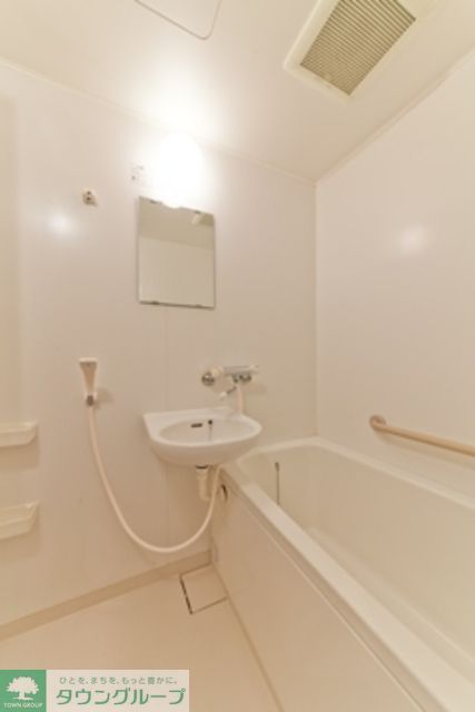 バス・シャワールーム　※写真は同タイプ住戸です。