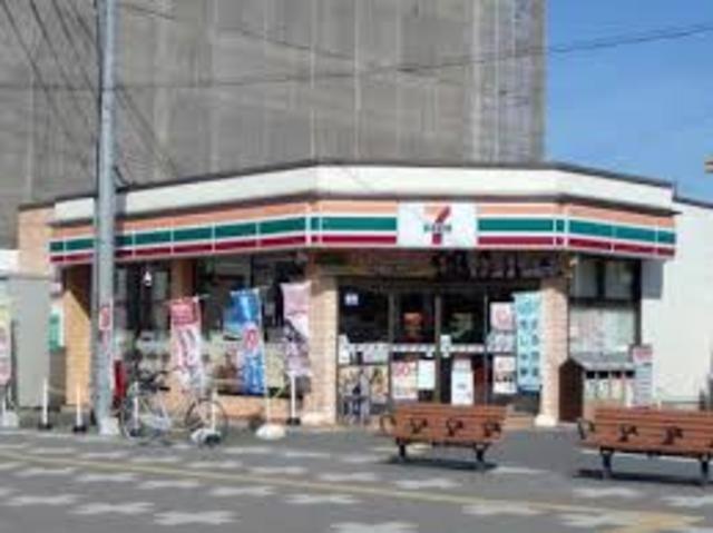 コンビニ　セブンイレブン　東加古川駅北口店（コンビニ）まで329m