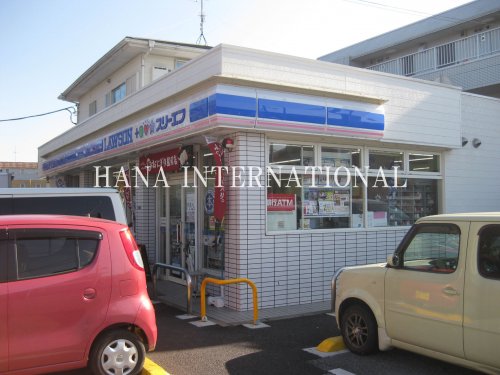 コンビニ　ローソン LAWSON+スリーエフ松戸八ヶ崎店（コンビニ）まで871m