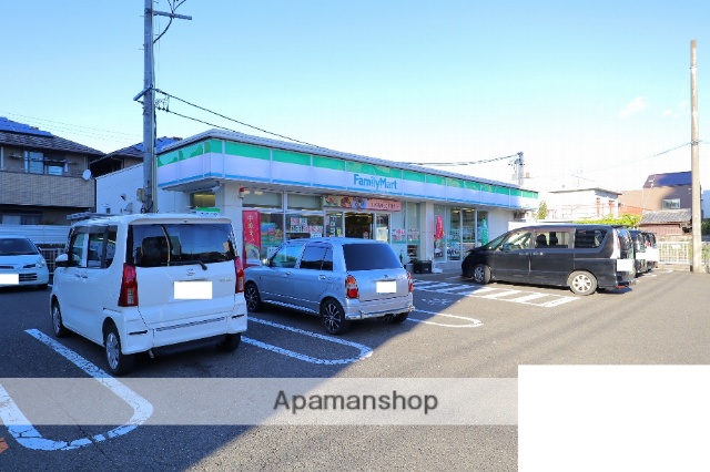 コンビニ　ファミリーマート早田栄町店（コンビニ）まで645m