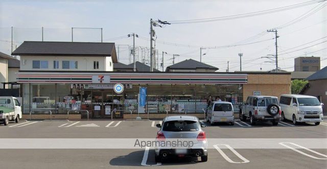コンビニ　セブンイレブン（コンビニ）まで338m