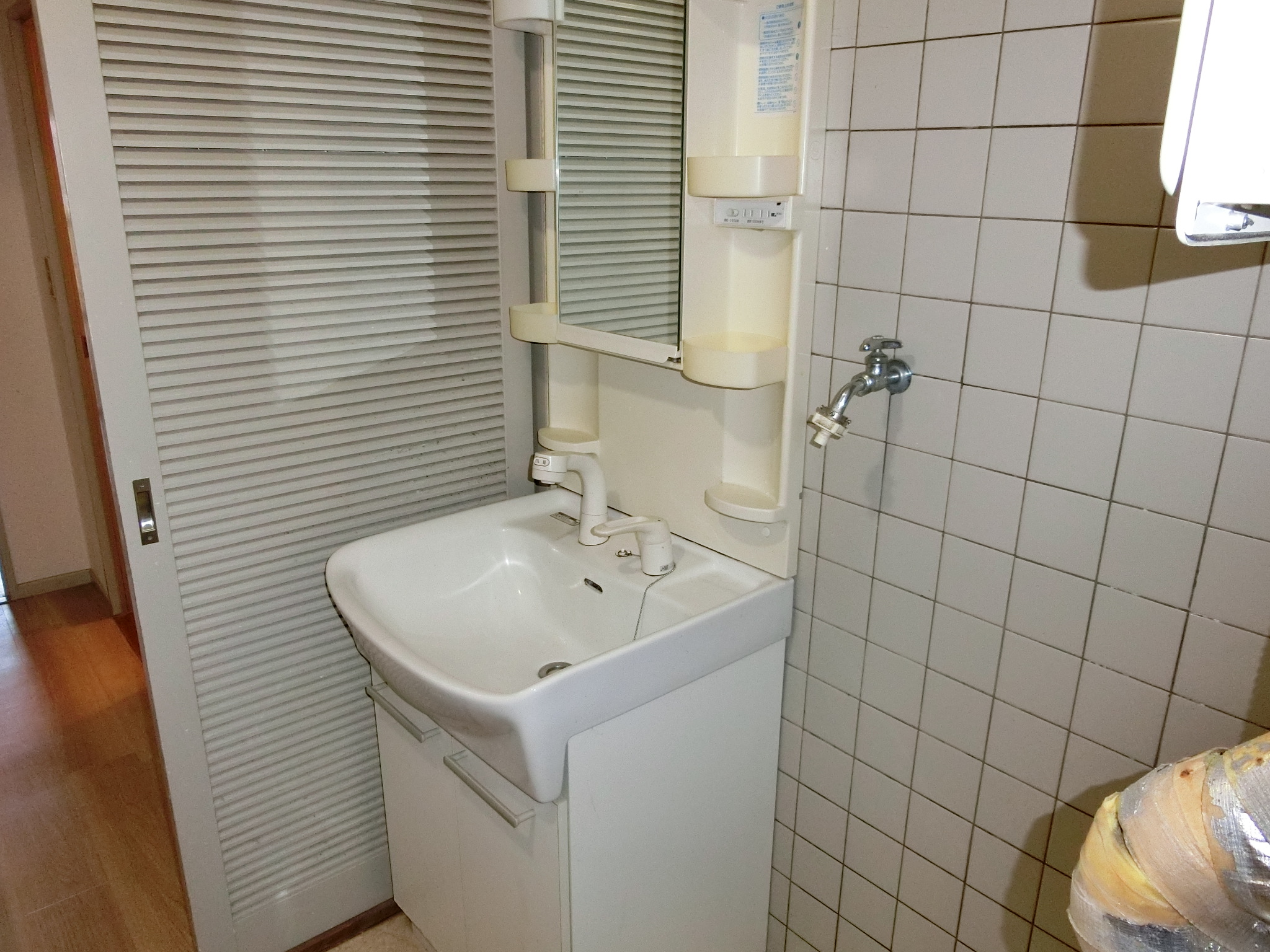 洗面設備　※写真は別のお部屋のものです。現況を優先させて頂きます。