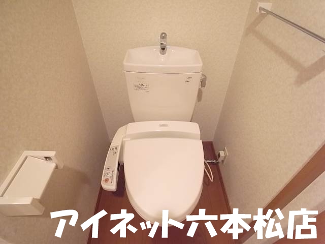 トイレ　落ち着く空間ですね。