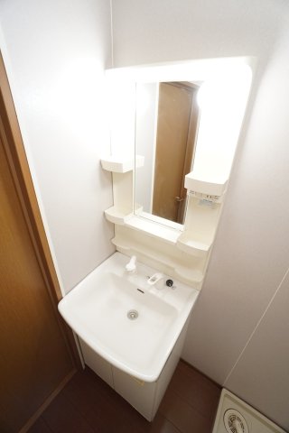 洗面設備　※同物件、同タイプの写真になります。