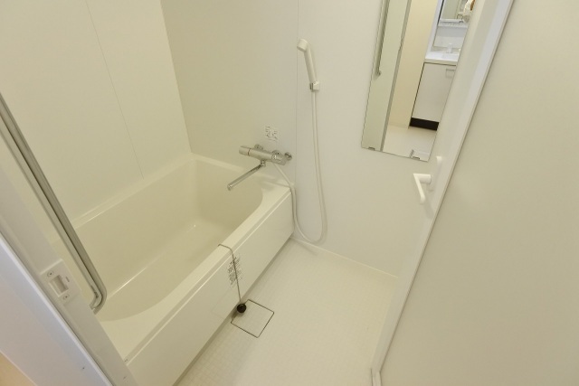 バス・シャワールーム　写真は別のお部屋のものでございます