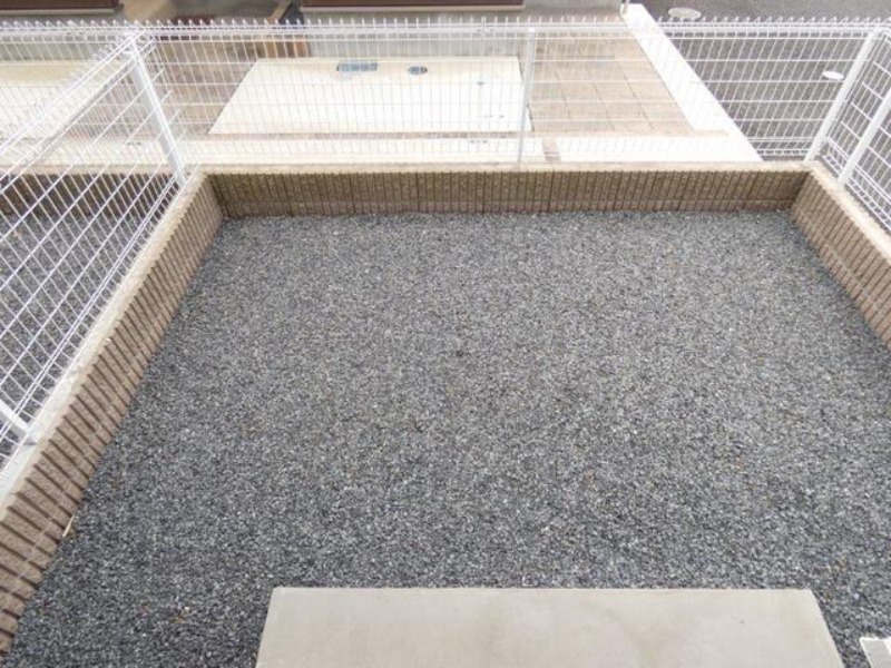 庭　図面と現状に相違がある場合には現状を優先