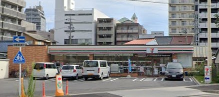 コンビニ　セブンイレブン 名古屋新栄2丁目南店（コンビニ）まで121m