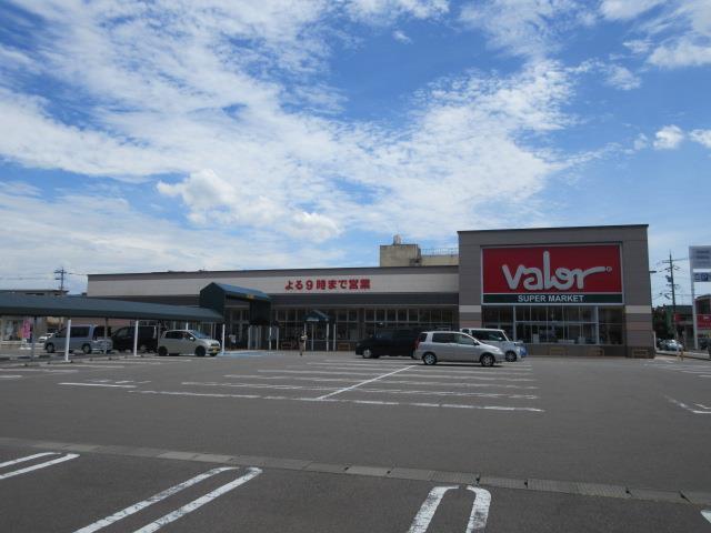 スーパー　スーパーマーケットバロー 野々市店（スーパー）まで295m