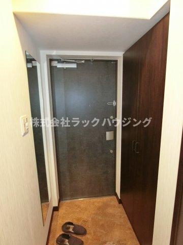 玄関　※同仕様写真となります。
