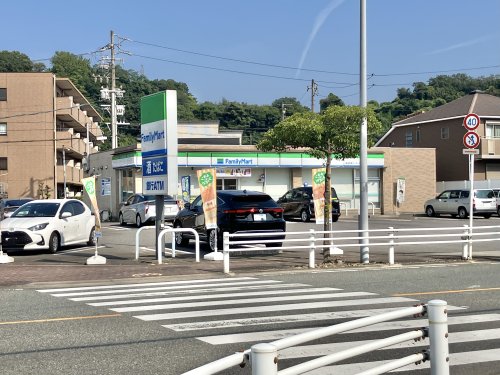コンビニ　ファミリーマート東海荒尾インター東店（コンビニ）まで816m