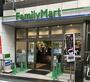 コンビニ　ファミリーマート 経堂駅前店（コンビニ）まで337m