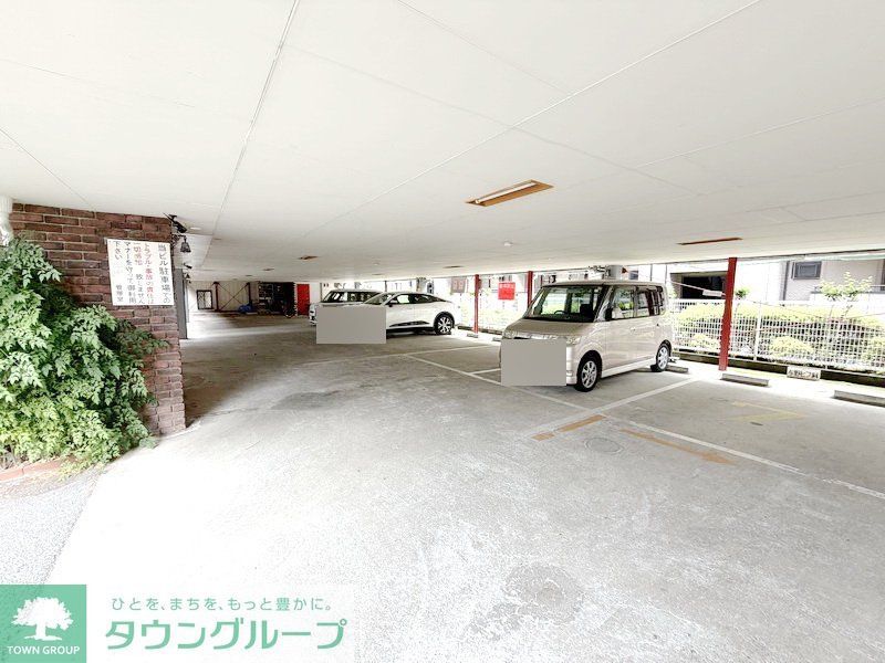 駐車場　駐車場