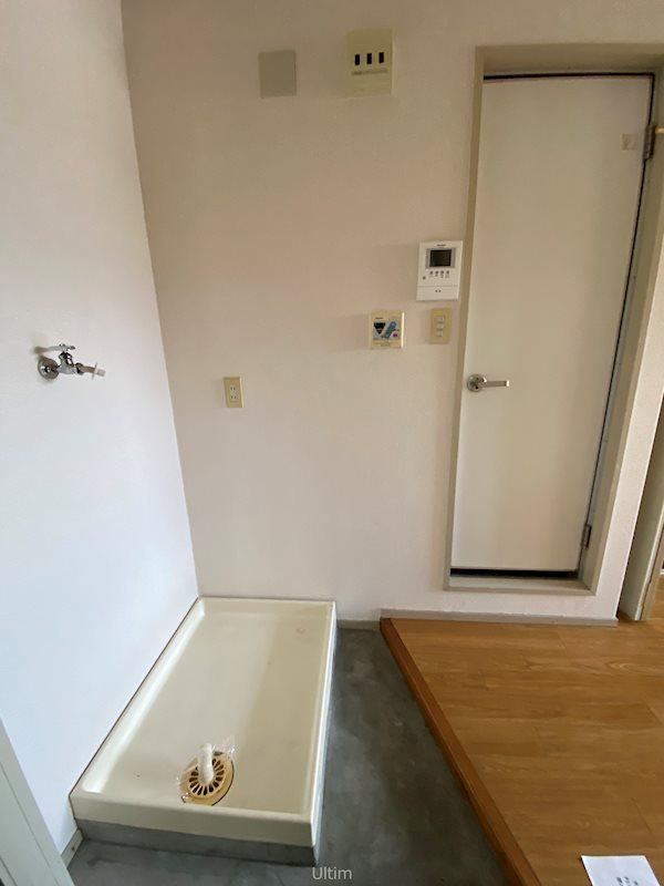 玄関　同じタイプのお部屋の写真です。ご参考までに