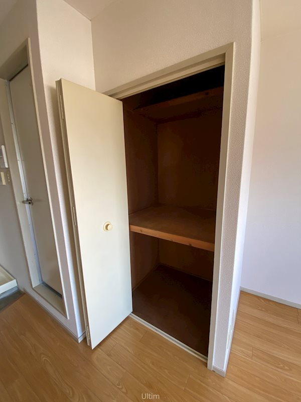 収納　同じタイプのお部屋の写真です。ご参考までに