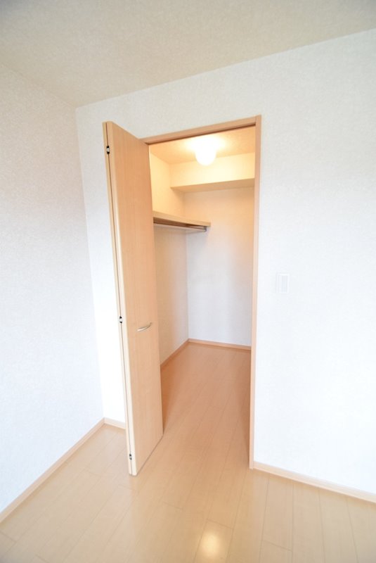 収納　ウォークインクローゼット