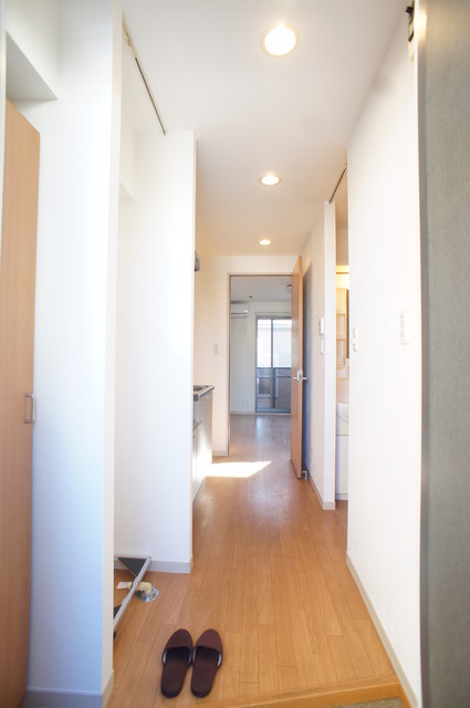 玄関　玄関から見たお部屋です☆