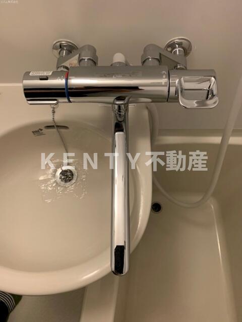 洗面設備　コンパクトで使いやすい洗面所