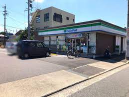 コンビニ　ファミリーマート 杉村一丁目店（コンビニ）まで306m