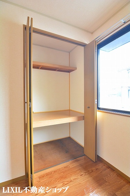 収納　北側洋室の収納です。