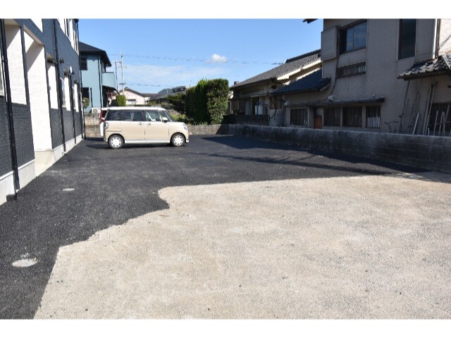 駐車場　駐車場