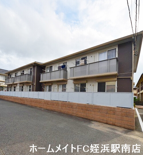 建物外観　★海も駅も徒歩圏内♪★