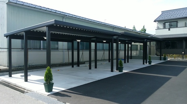 駐車場　カーポート