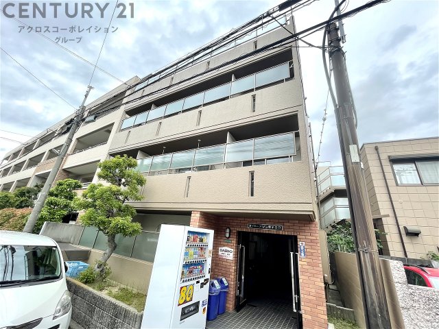 建物外観　コインランドリー有り♪
