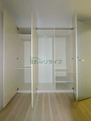 収納　ローレルフラット