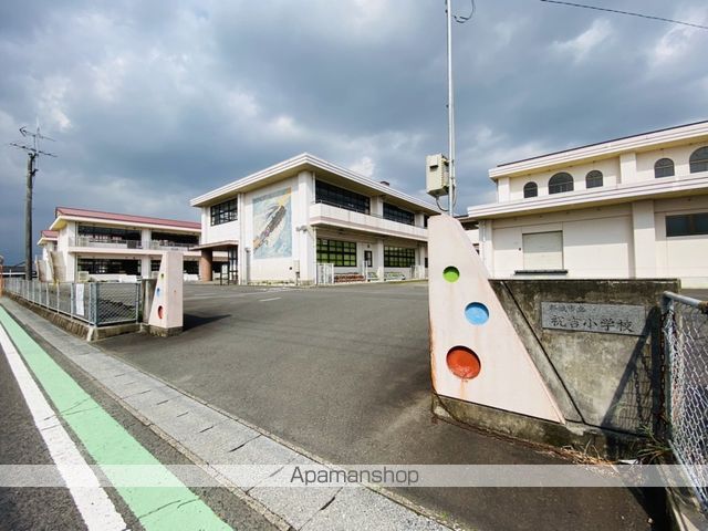 小学校　都城市立祝吉小学校（小学校）まで2304m