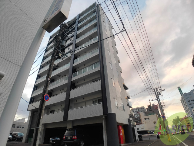 建物外観　札幌市中央区南１５条西「ロイスガーデン山鼻」